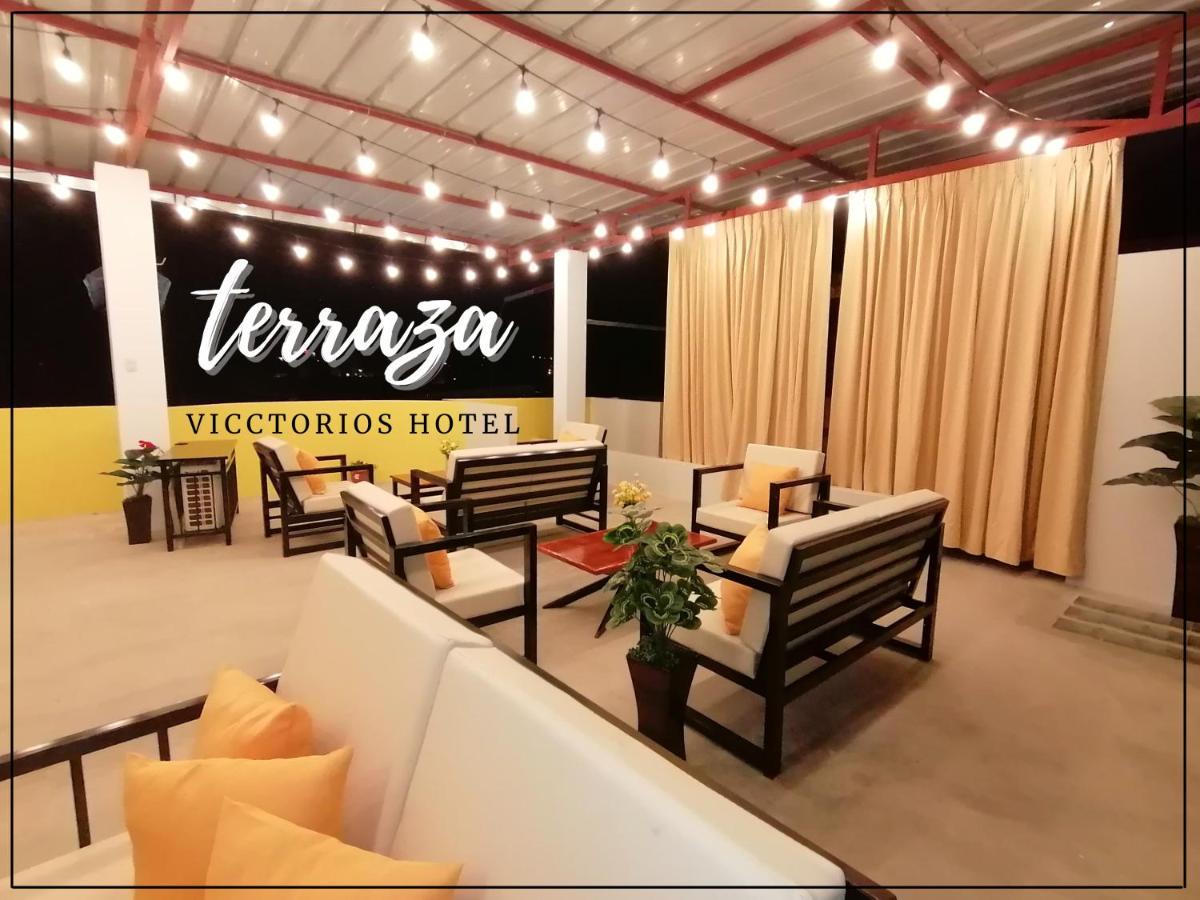 Victtorios Hotel Satipo Exterior photo